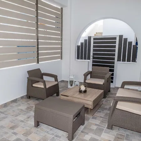Colors In Naousa Holiday home *